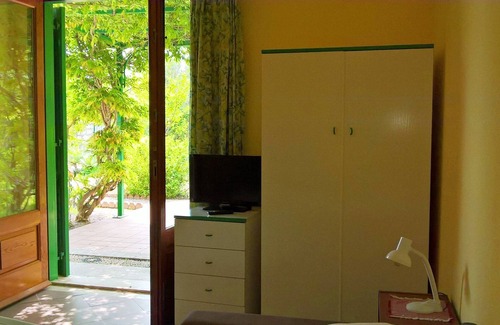 Mazzeo Apartment | studio in villa with garden on the beaches of Taormina