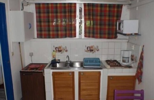 Le Lamentin Apartment | Studio in villa with pool, garden and vehicle access at LAMENTIN in Martinique