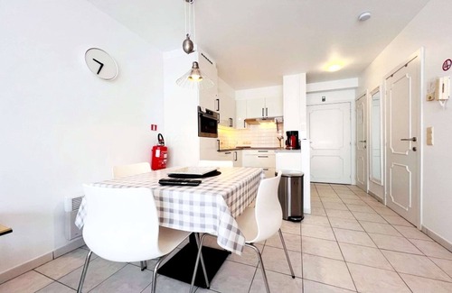 Wenduine Apartment | Studio in Wenduine near the Beach