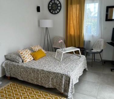 Brax Bed & Breakfast | studio indépendant près de Walygator