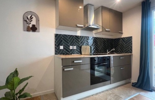 Carrieres Faucilles - Butte Pinson Apartment | Studio Individuel sur Jardin Proche Stade de France, Paris et Enghein-les-bains