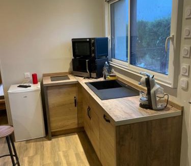 Sacquenville Apartment | Studio jacuzzi Love Room