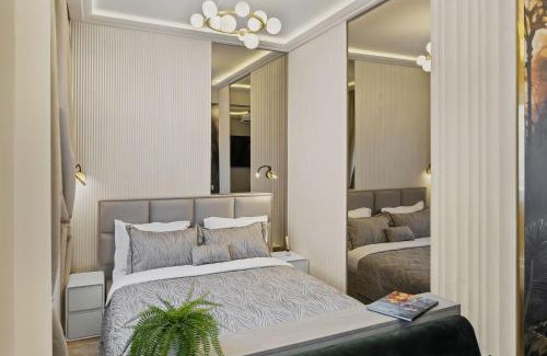 Bucharest City-Centre Apartment | Studio Jungle breath - City centre