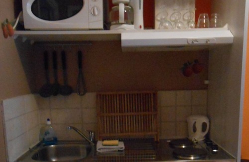Belvianes-et-Cavirac Bed & Breakfast | Studio (kitchenette) avec belle chambre à coucher