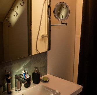 Sint-Jozef House | Studio Kittel Guest Room with Private Bathroom