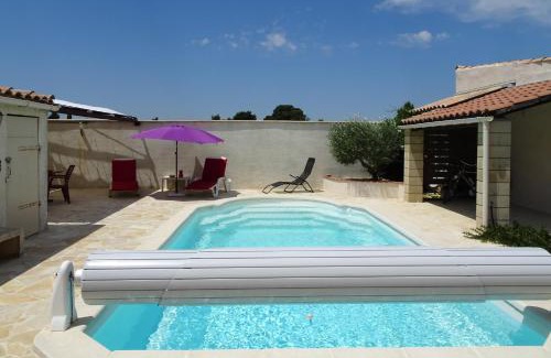 Rieux-Minervois Apartment | Studio l'Obrador 25 m2 - Cuisine & terrasse - accès piscine
