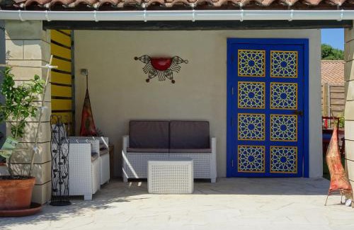 Rieux-Minervois Apartment | Studio l'Obrador 25 m2 - Cuisine & terrasse - accès piscine