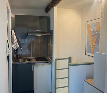 Montpellier City-Centre Apartment | studio la charrue centre ville