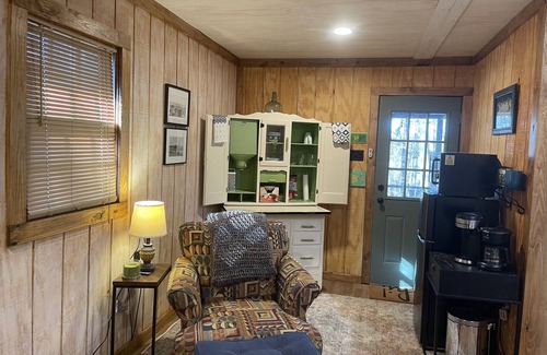 Milledgeville Apartment | Studio. lake view. screened porch 1/2 bath. Outside showerKitchenette