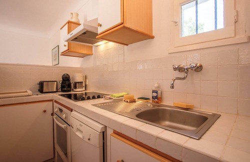 Ramatuelle Apartment | Studio "Le Val de Pons Ramatuelle", with private terrace & Wi-Fi