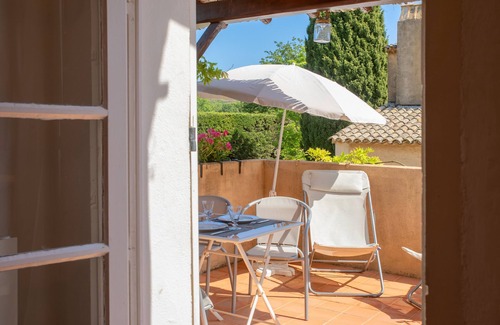 Ramatuelle Apartment | Studio "Le Val de Pons Ramatuelle", with private terrace & Wi-Fi