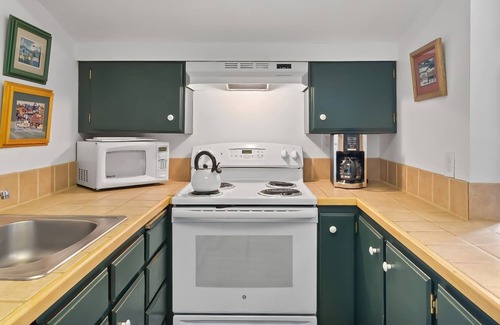 Bear Valley Condo | Studio Loft - Pets ok!! - CS #119 by Bear Valley Vacation Rentals