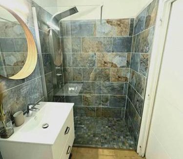 La Grande-Motte Apartment | Studio loggia 80m de la mer