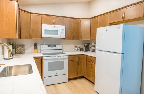 Homerville Apartment | Studio Luxe - 1bd/1ba Newly Renovated Apartment