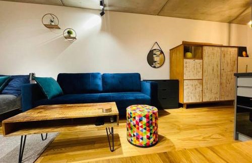 Gliwice Apartment | Studio Mango w/Patio & Parking