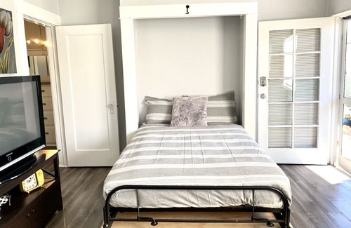 Central San Pedro Apartment | Studio Marina Proximity