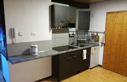 Cusiano Apartment | Studio Meditazione e Yoga