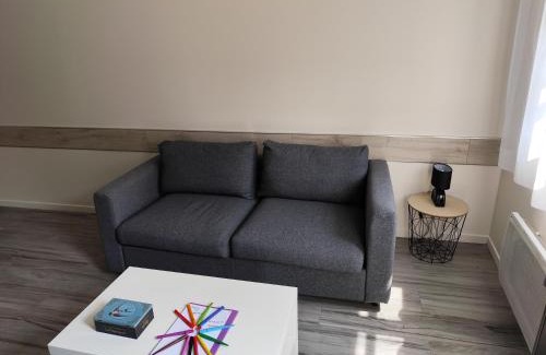 Villers-Cotterets Apartment | Studio meublé centre ville- gare Villers Cotterets