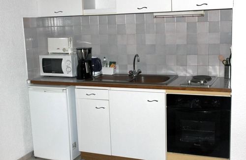 Ax-les-Thermes Apartment | Studio mezzanine 2 to 4 people Ax les Thermes center with balcony