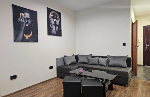 Kazanlak Apartment | Studio MIRAGE