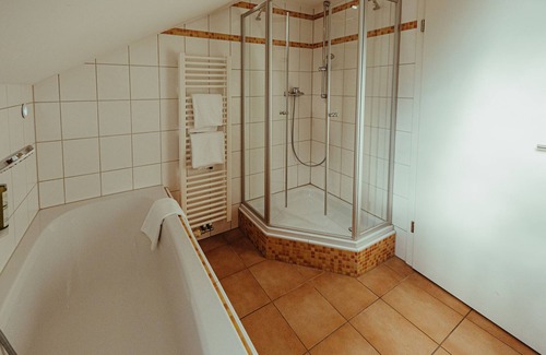 Weststadt House | Studio mit Eigener Voll Ausgestatteter Kochnische