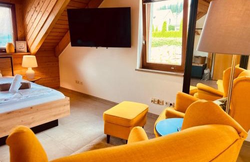 Neustadt Apartment | Studio mit King-Size-Bett & Privatparkplatz