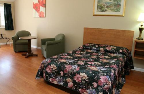 Lake George Hotel | Studio Motel of Lake George