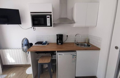 Gallargues-le-Montueux Apartment | Studio Neuf Proche Camargue