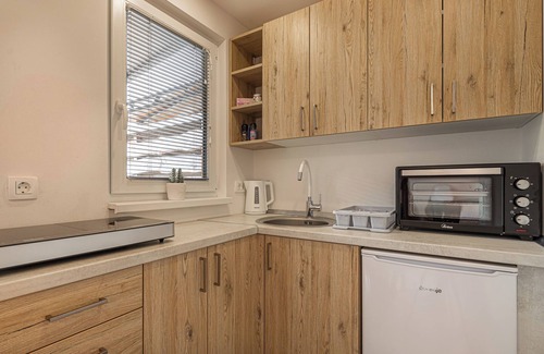 Marindol Apartment | Studio Natura Kolpa, Adlešiči, Slovenia
