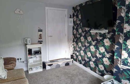Sunderland Apartment | Studio/Near Beach/Garden/Parking/PetsOK
