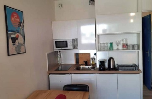 La Ciotat Apartment | Studio near beach with parking