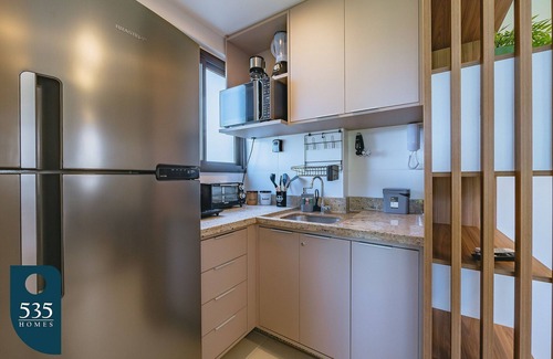 Caminho das Arvores Apartment | Studio near Shopping and Subway