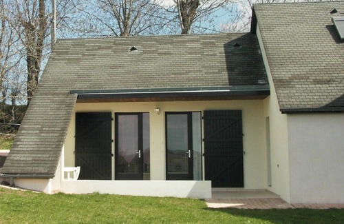 Nebouzat Apartment | Studio near Vulcania in the heart of the Auvergne volcanoes