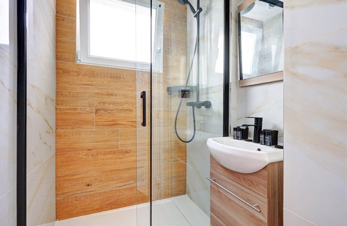 Champs-Elysees Apartment | Studio Neuf et Climatise, sur les Champs Elysees