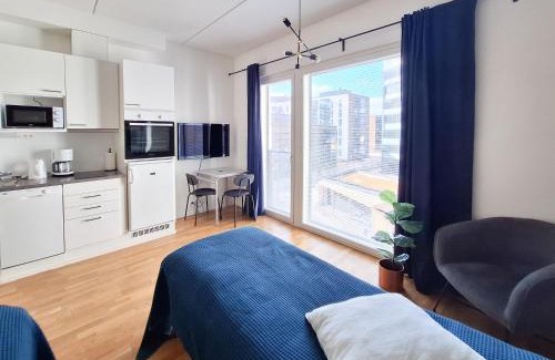 Vantaa Apartment | Studio next to train station, 7 mins by train to airport