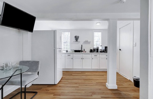 Tobin Hill Apartment | Studio Nr DT River Walk + Alamo | Games BBQ Yard