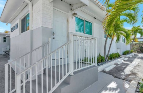 Hollywood Apartment | Studio Oasis near Hollywood Boardwalk