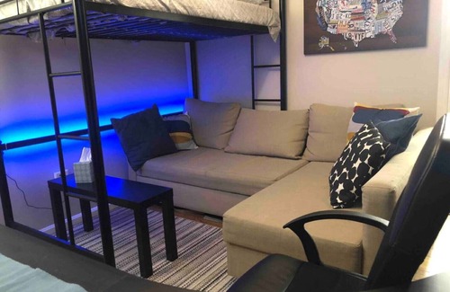 Federal Hill House | Studio on Federal Hill in DePasquale Square longterm stays please read disc.