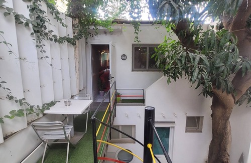 Point E Apartment | Studio on first floor