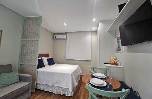 Boqueirao Apartment | Studio on the best beach in Santos with parking included