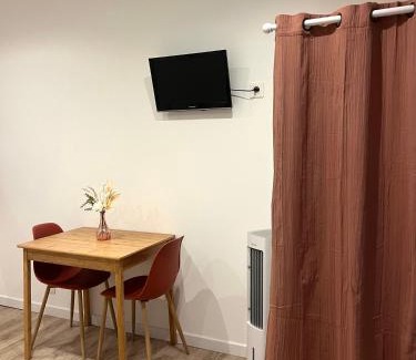 Marguerittes Apartment | Studio paisible dans un quartier calme