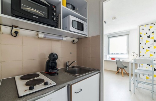 Lyon City Centre Apartment | Studio Payne - Welkeys