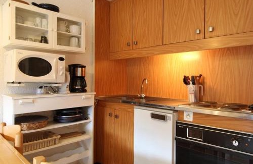 Flaine Apartment | Studio pour 5 personnes avec balcon, proche des pistes et commerces - Résidence Andromède, Flaine Forêt - FR-1-687-93