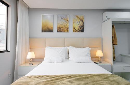 Praia do Jardim Apartment | Studio Praia do jardim 1 205A