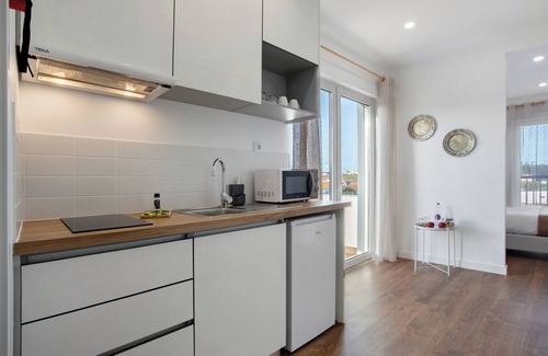 Famalicao Apartment | Studio 'Quinta Dos Raposos - Villa Terra' with Shared Pool, Shared Terrace and Wi-Fi
