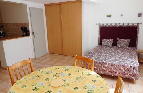 Moustiers-Sainte-Marie Apartment | Studio Rental in Moustiers Ste Marie