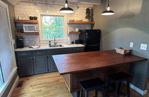 Jonesville Apartment | Studio Rental in Elkin, Yadkin Valley Wine Region