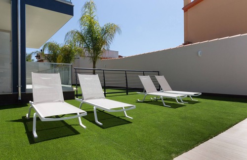 Villa San Pietro Apartment | Studio "Residence Meridian Unità 2" with Mountain View, Pool & Wi-Fi