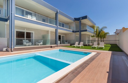 Villa San Pietro Apartment | Studio "Residence Meridian Unità 2" with Mountain View, Pool & Wi-Fi