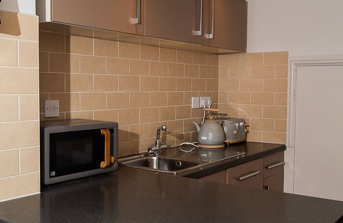 Chedington Apartment | Studio Room with Bath